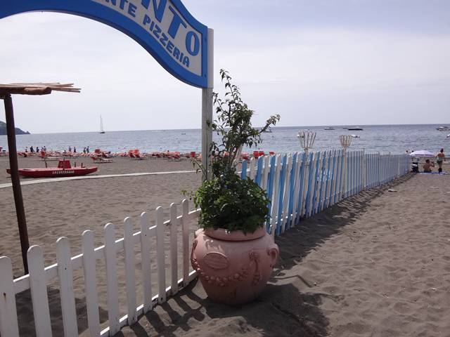 Positano - Marina Grande: praia particular.