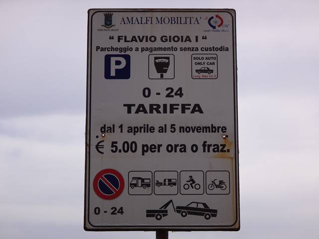 Estacionar em Amalfi é mais caro do que em Positano.