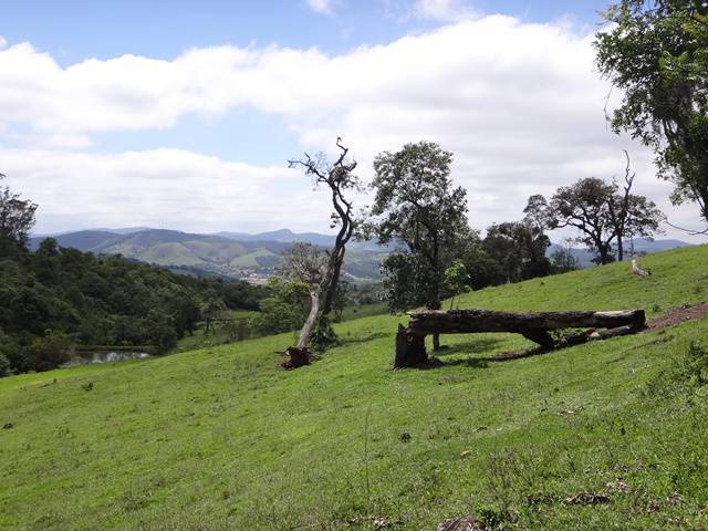 Hotel Atibainha - Trilha Caminho da Saúde.