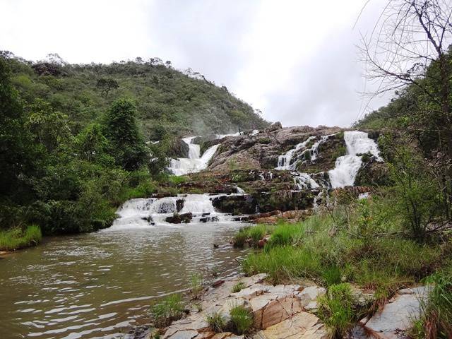 Pequenas quedas na parte alta da Cachoeira Maria Augusta.