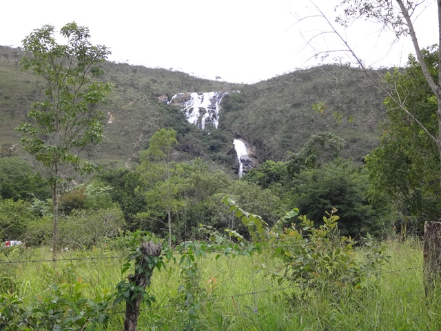 Cachoeira do Quilombo vista da estradinha.