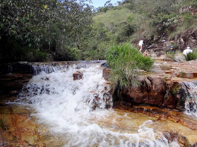 Capitólio - Trilha do Sol. Cachoeira No Limite.