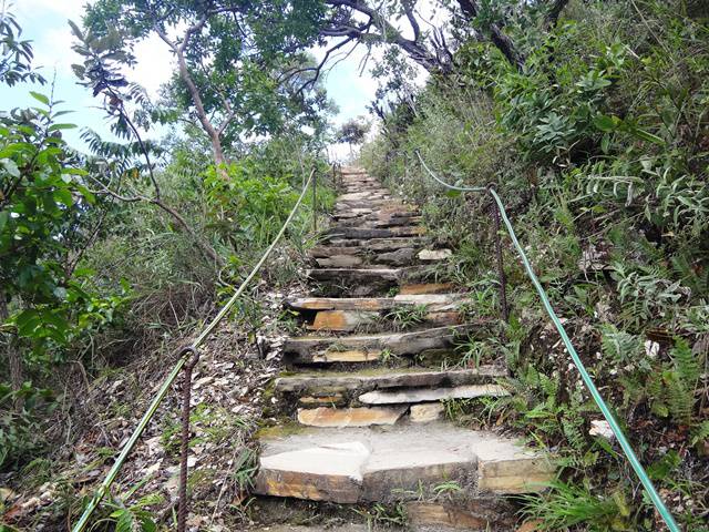 Trilha do Sol - Bora subir as escadas - Cachoeira do Grito.
