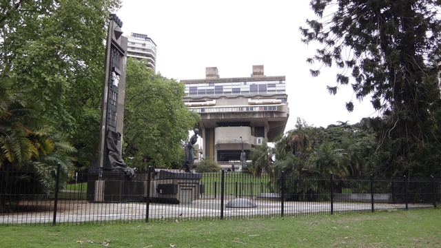 Prédio da Biblioteca Nacional, em Buenos Aires.