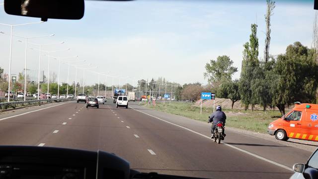 Saindo de Mendoza - Rodovia Nacional 40 - Ruta 40.
