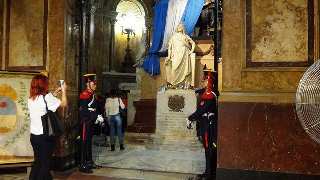 Catedral Metropolitana de Buenos Aires - Mausoléu de Jose de San Martin.