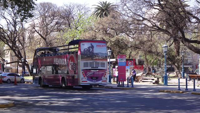 Ônibus hop-on hop-off de Mendoza.
