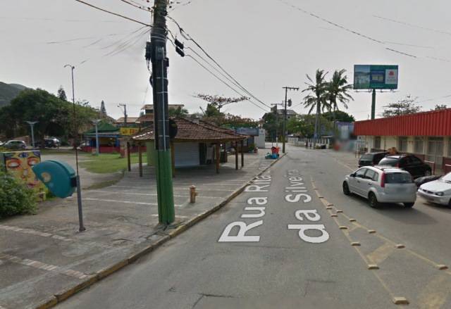 Rua à esquerda do Mercado Superfloripa. Foto: Google Maps