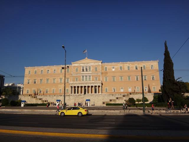 Parlamento Grego, na Praça Syntagma, em Atenas.