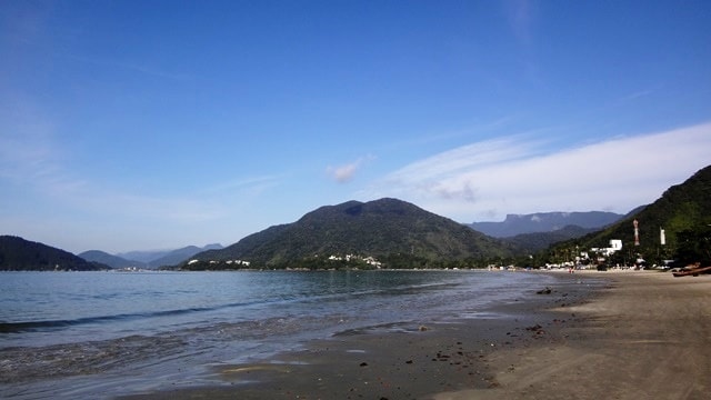 Ubatuba - amanhecer na Praia da Enseada.