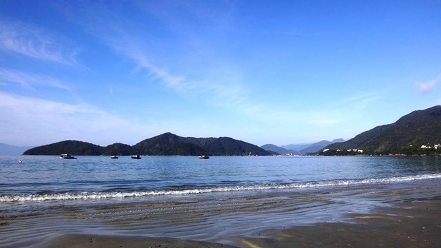 Ubatuba - amanhecer na Praia da Enseada.