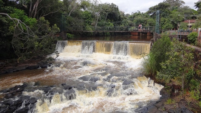 Ponte Pênsil no Parque dos Saltos, em Brotas.