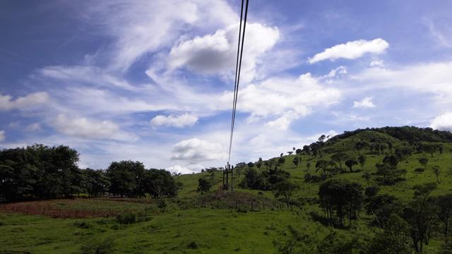 Tirolesa MegaTour, em Brotas/SP.