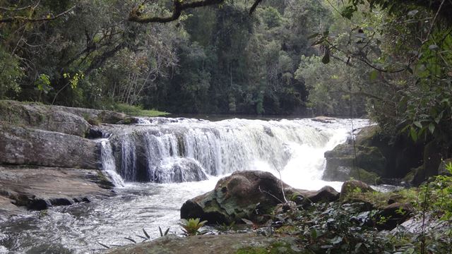 Trilha do Rio Paraibuna, no Parque Estadual da Serra do Mar - Núcleo Cunha.