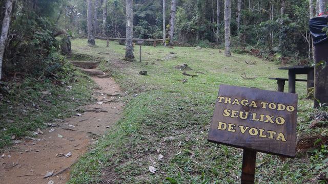 Trilha do Rio Paraibuna, no Parque Estadual da Serra do Mar - Núcleo Cunha.