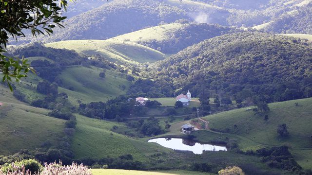 Região serrana de Cunha, vista do Lavandário.