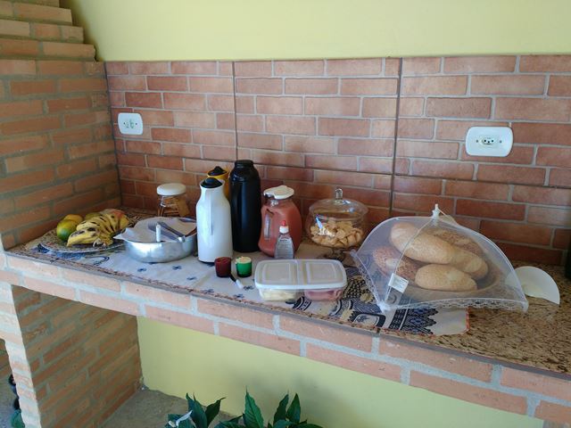 Café da manhã - Pousada Alejandro - Cunha/SP.