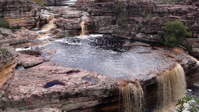 Trilha até a Cachoeira do Buracão, na Chapada Diamantina.