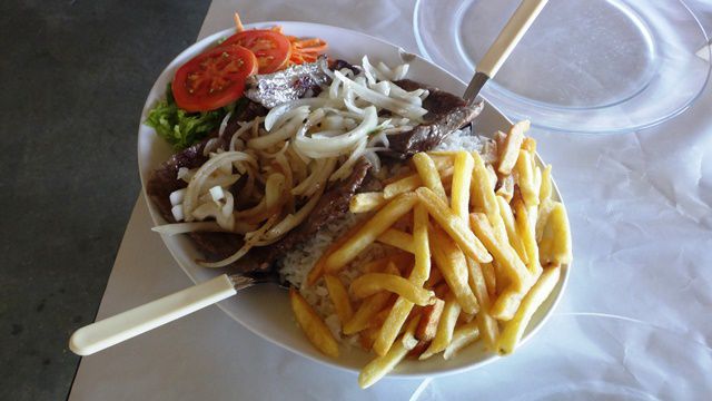 Almoço na Cabana Taípe - Arraial 'd'Ajuda - Bahia.