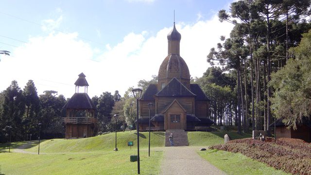 Memorial Ucraniano em Curitiba - Parque Tingui.