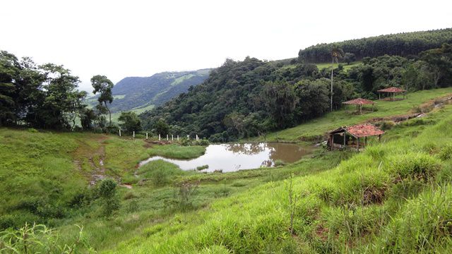 Lago onde inicia a Cachoeira dos Macacos