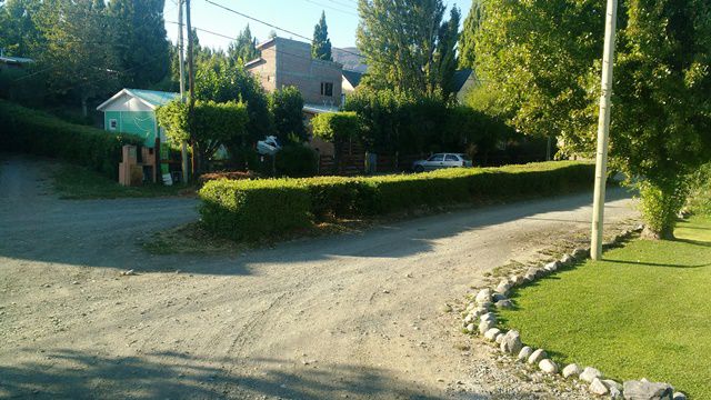 Pouco distante do centro de El Calafate, as ruas não possuem asfalto