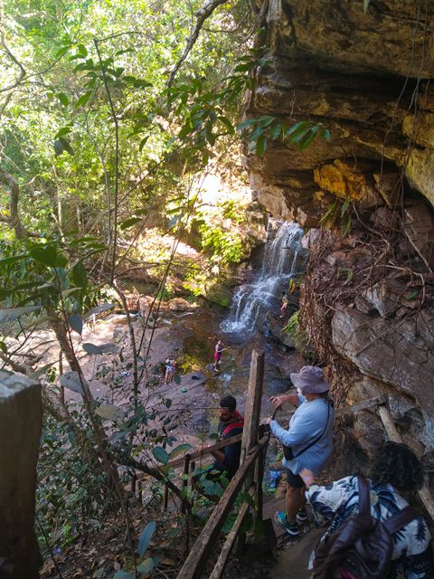 Trilha para o Poço Azul