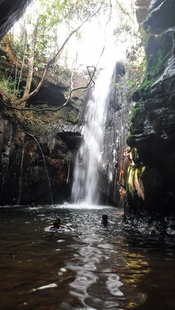 Cachoeira da Caverna - Pedra Caída, Chapada das Mesas
