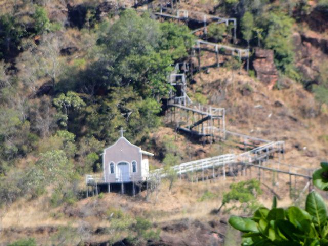 Pedra Caída - trilha para o topo da montanha