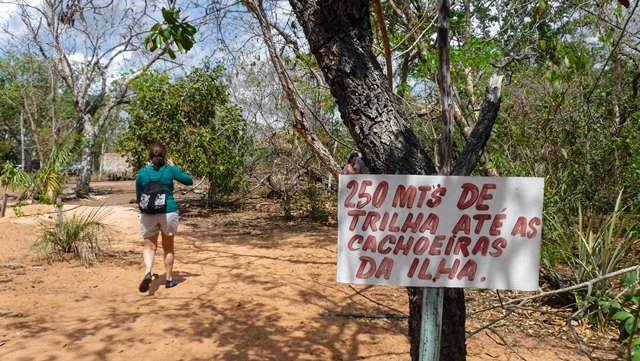 Trilha para as Cachoeiras da Prata