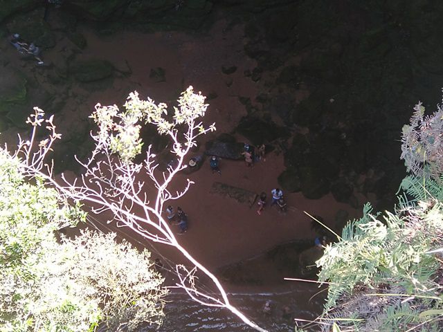 Galera lá embaixo, no Buraco do Padre