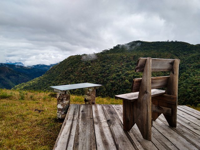 Banco para sentar e admirar a paisagem