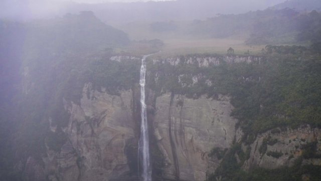 Cachoeira do Rio dos Bugres - 218 metros de altura