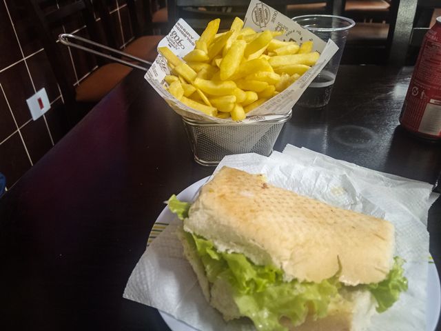 Nelu Lanches, em Bueno Brandão