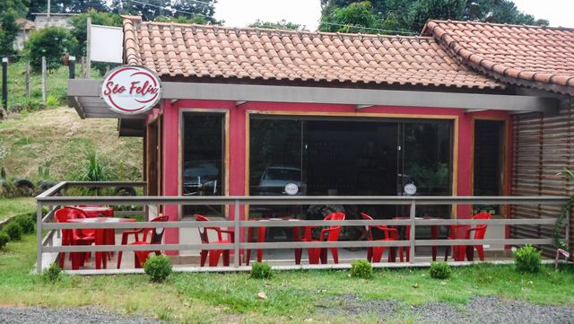 Cachoeira dos Felix - lanchonete