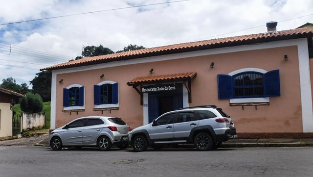 Restaurante Xodó da Serra, no centro de Bueno Brandão