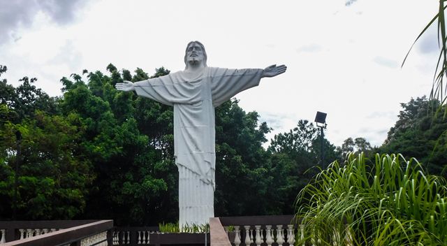 Mirante do Cristo em Bueno Brandão