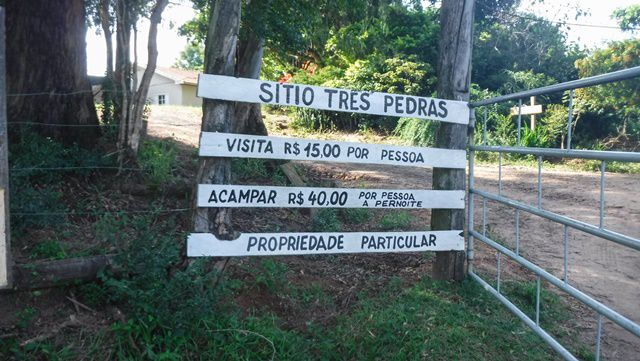 Entrada do Sítio Três Pedras