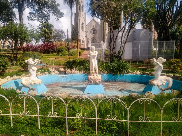 Fontes na Praça Rubião Junior, em Botucatu