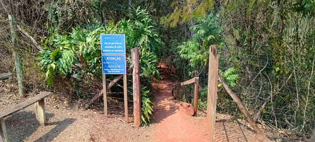 Acesso para a Cachoeira Monjolinho