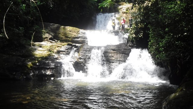 Trilha pelo Vale das Ostras, em Eldorado/SP