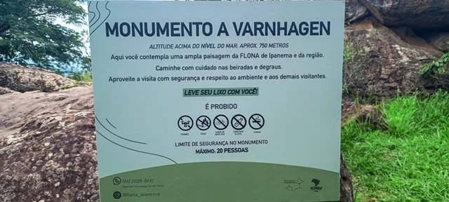 Trilha até o Monumento a Varnhagen 