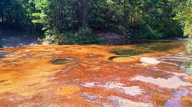 Panelões logo na chegada ao rio