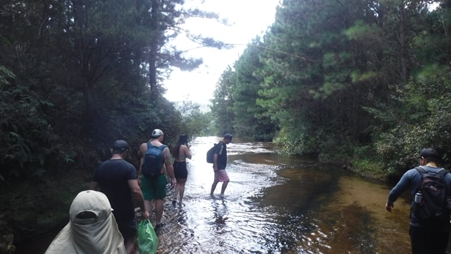 Trilha pelo Rio Butiá