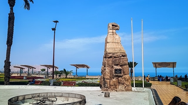 Escultura da ave de rapina