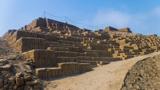 Sítio Arqueológico Pucllana - Pirâmide