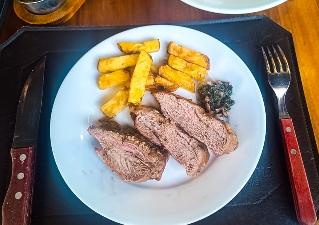 LongHorn Grill & Drinks