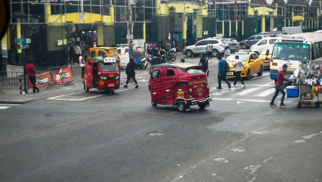 Em Lima vimos poucos desses Tuk Tuk