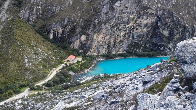 Trilha do mirante da Laguna Paron