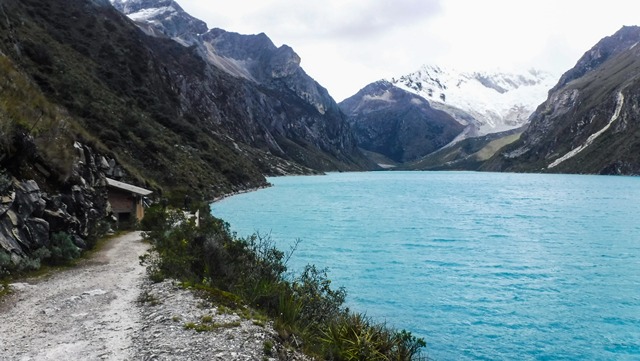 Laguna Paron.